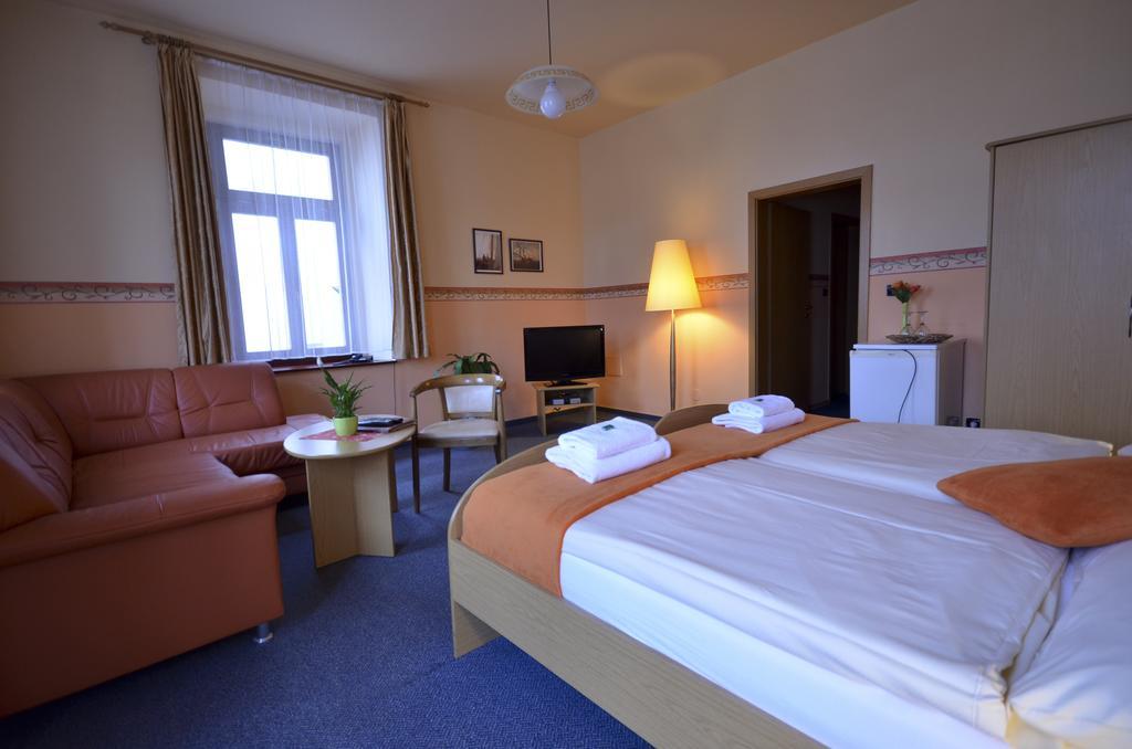 Hotel U Kozicky Teplice Room photo